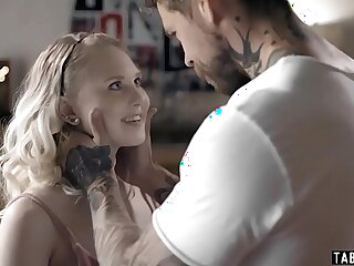 Virgin teen lies to dude in about her virginity